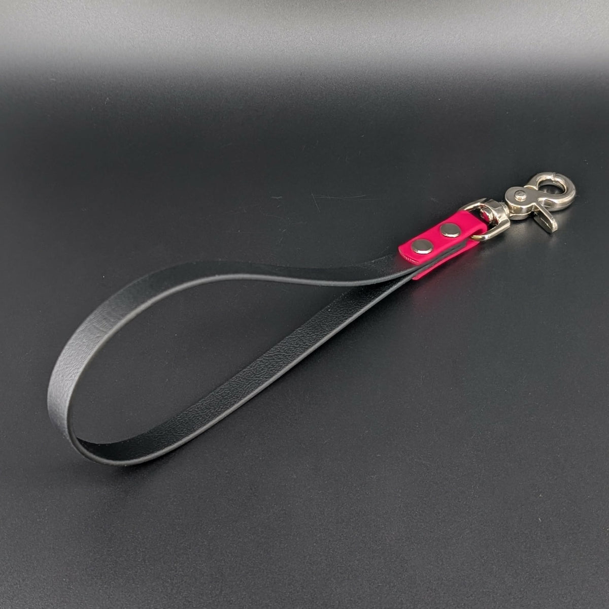 black and pink biothane traffic handle with silver trigger snap
