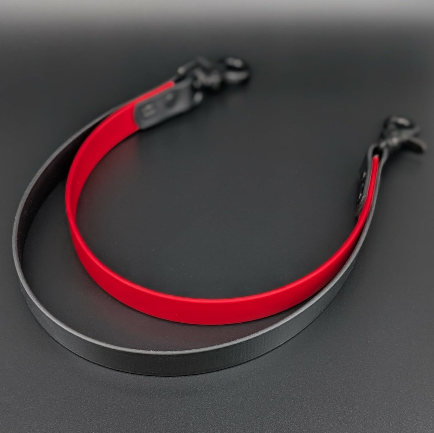 black and red double pull strap for service dog