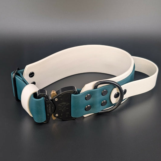 dark green and white layered biothane dog collar with quick release cobra buckle and tactical handle