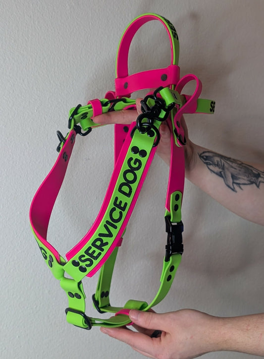 Y-Front vs Straight Front Service Dog Harnesses: What’s the Difference? - Outer Space Dog Gear