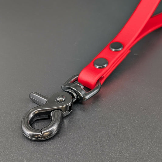 black trigger snap on red biothane traffic handle