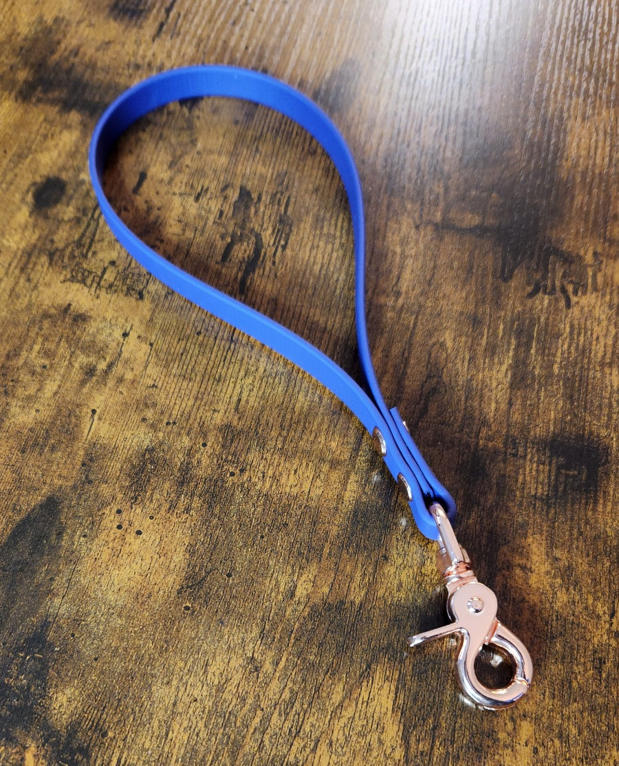 dark purple biothane traffic handle with rose gold hardware