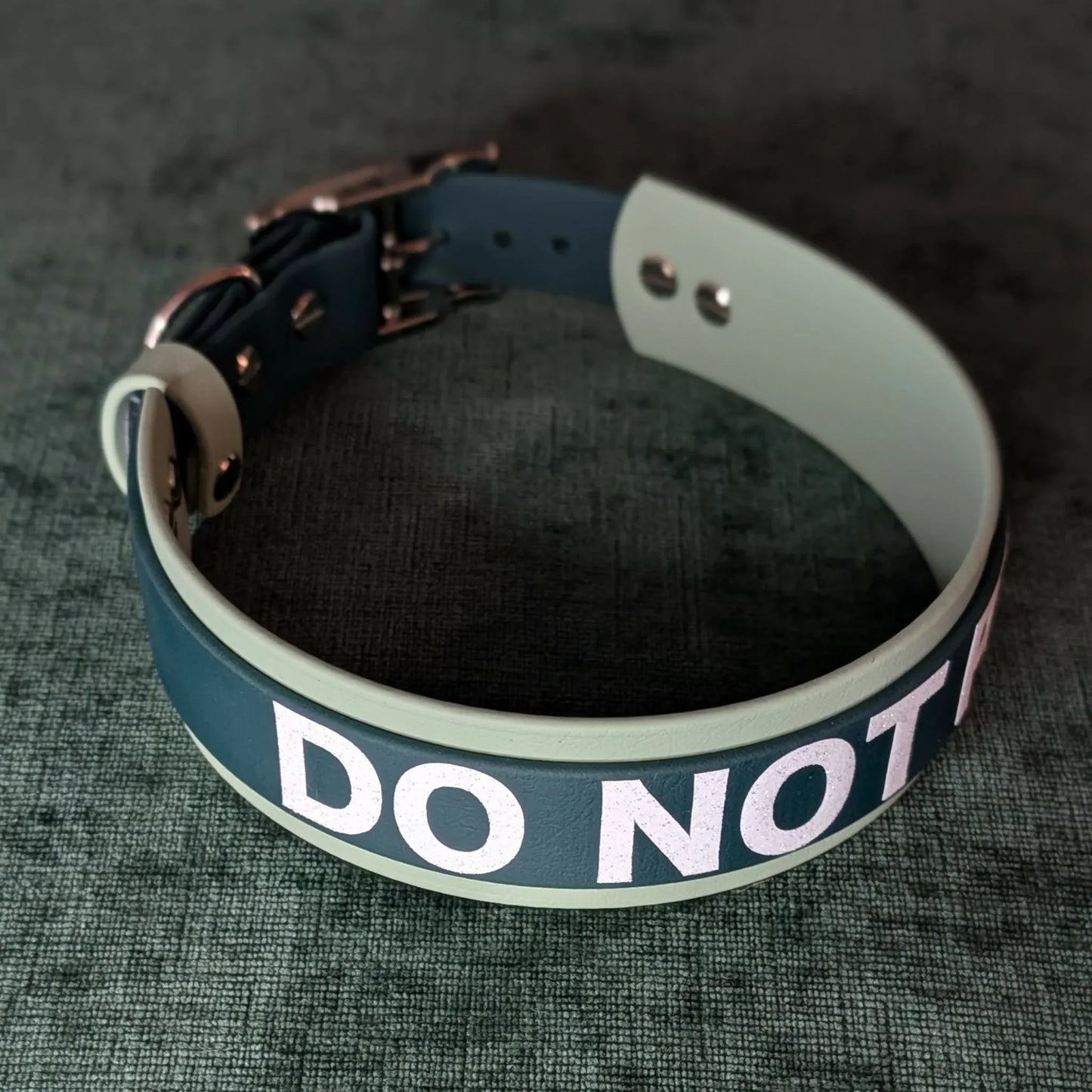 do not pet collar in layered green biothane