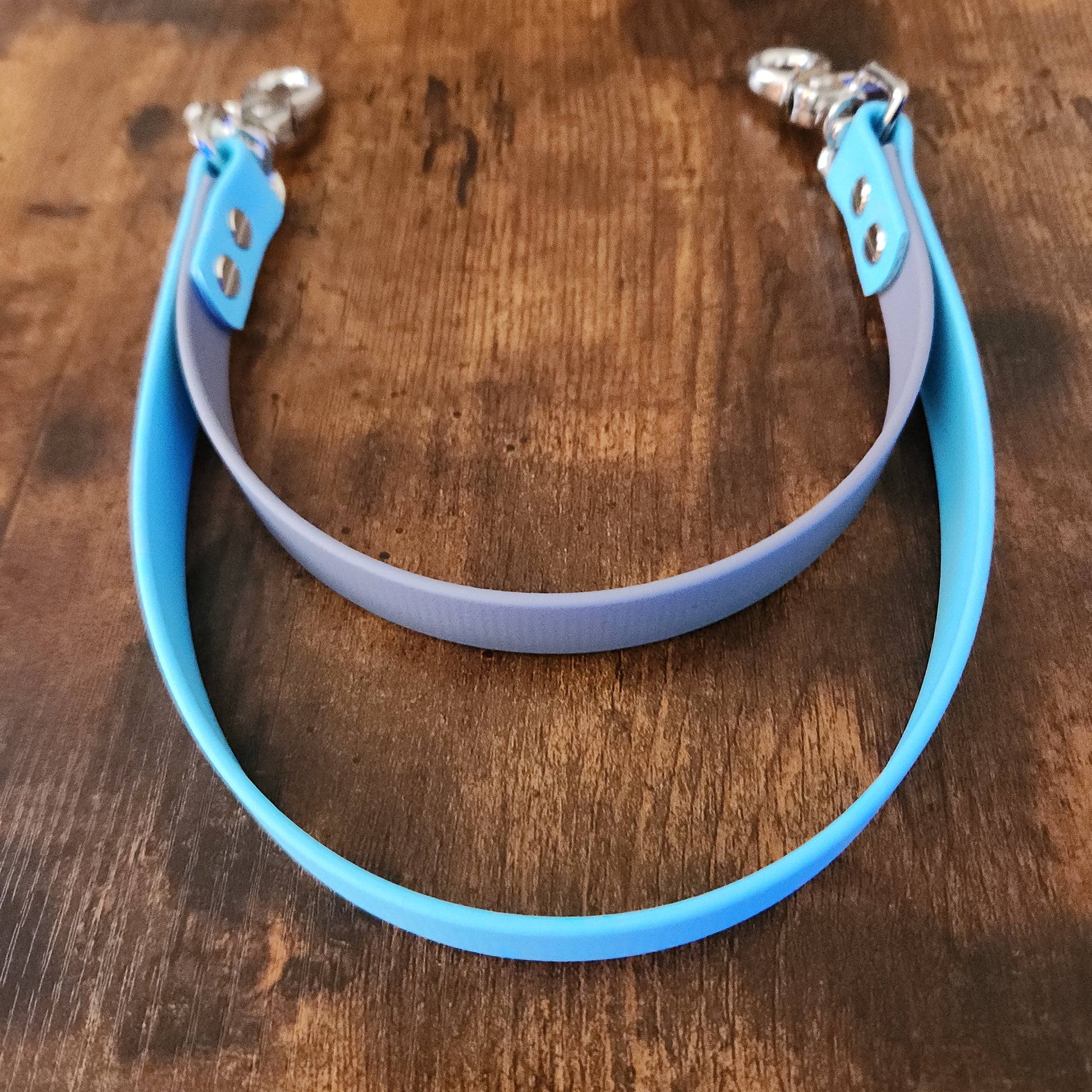 gray and light blue biothane double pull strap for service dogs