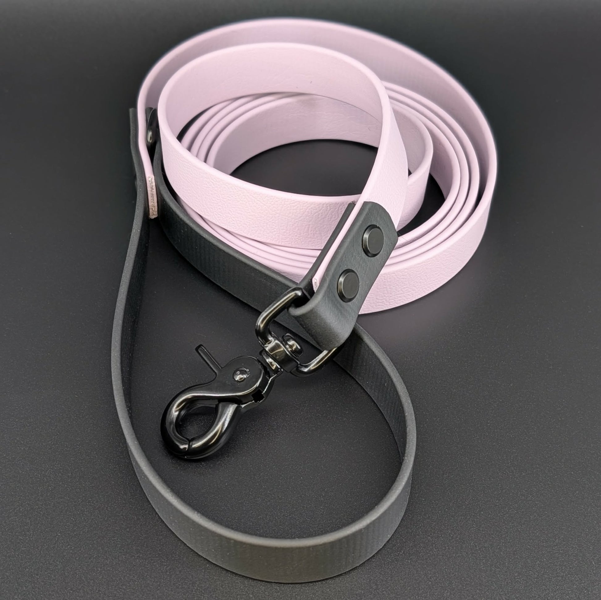 lavender and black biothane dog leash with black trigger snap