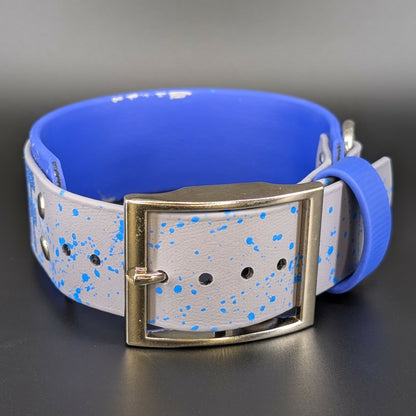 splatter paint on blue and gray layered biothane dog collar
