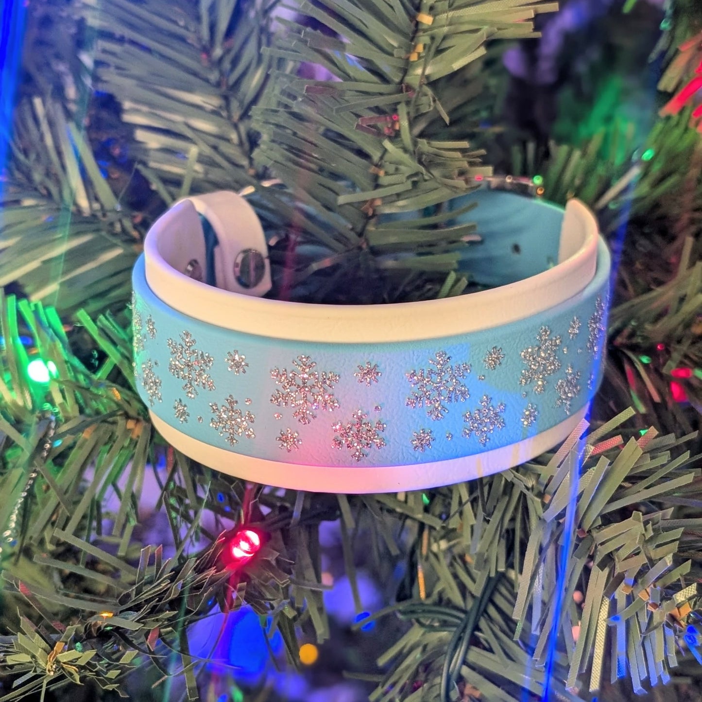 white and blue layered biothane christmas collar