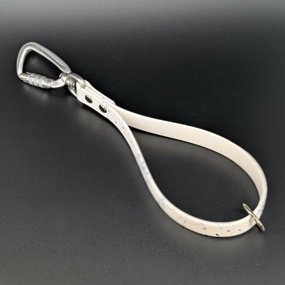 white biothane traffic handle with floating o ring